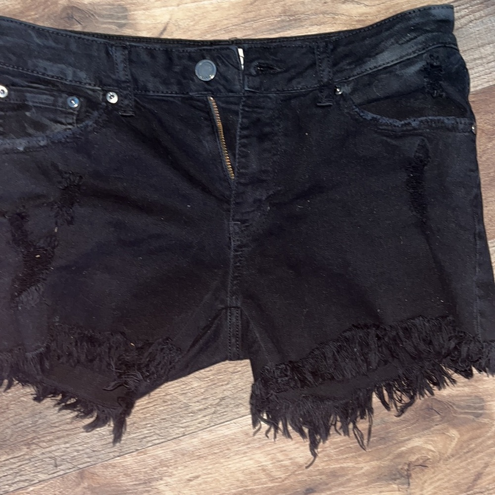 shorts - Picture 2 of 3